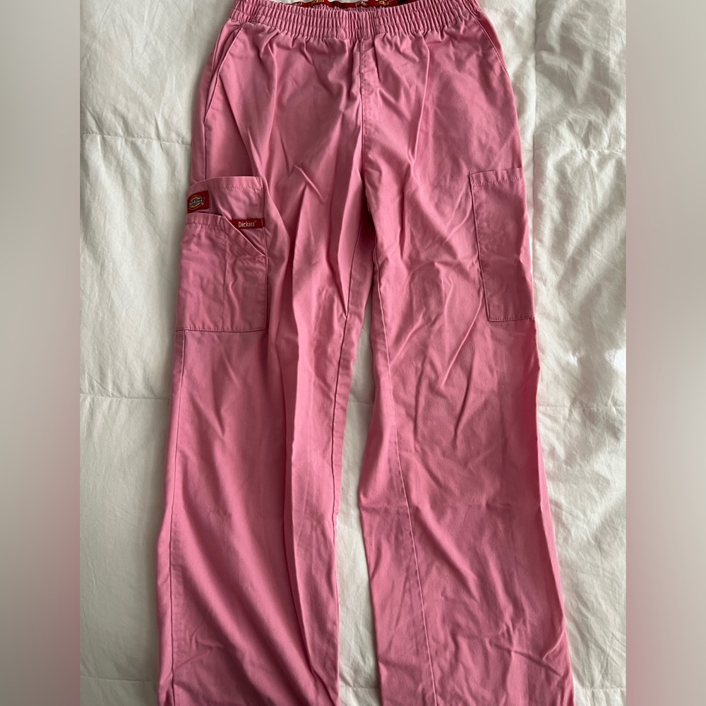 XS Dickie’s scrub bottoms